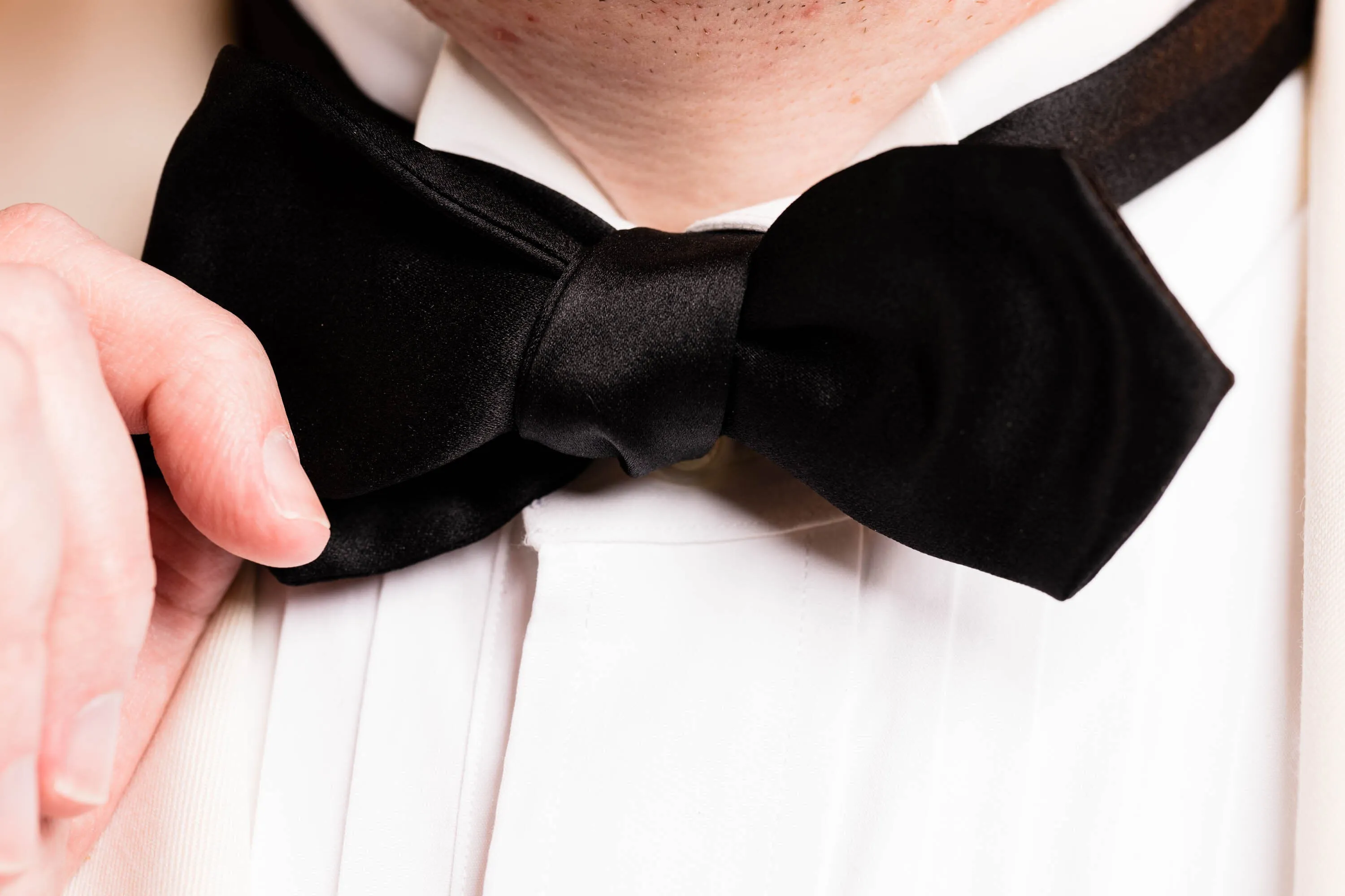 Black Diamond Silk Satin Self-Tie Bow Tie