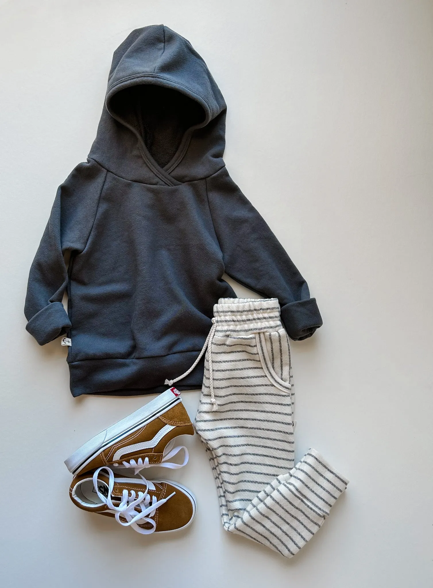 Classic Hoodie | GRAPHITE