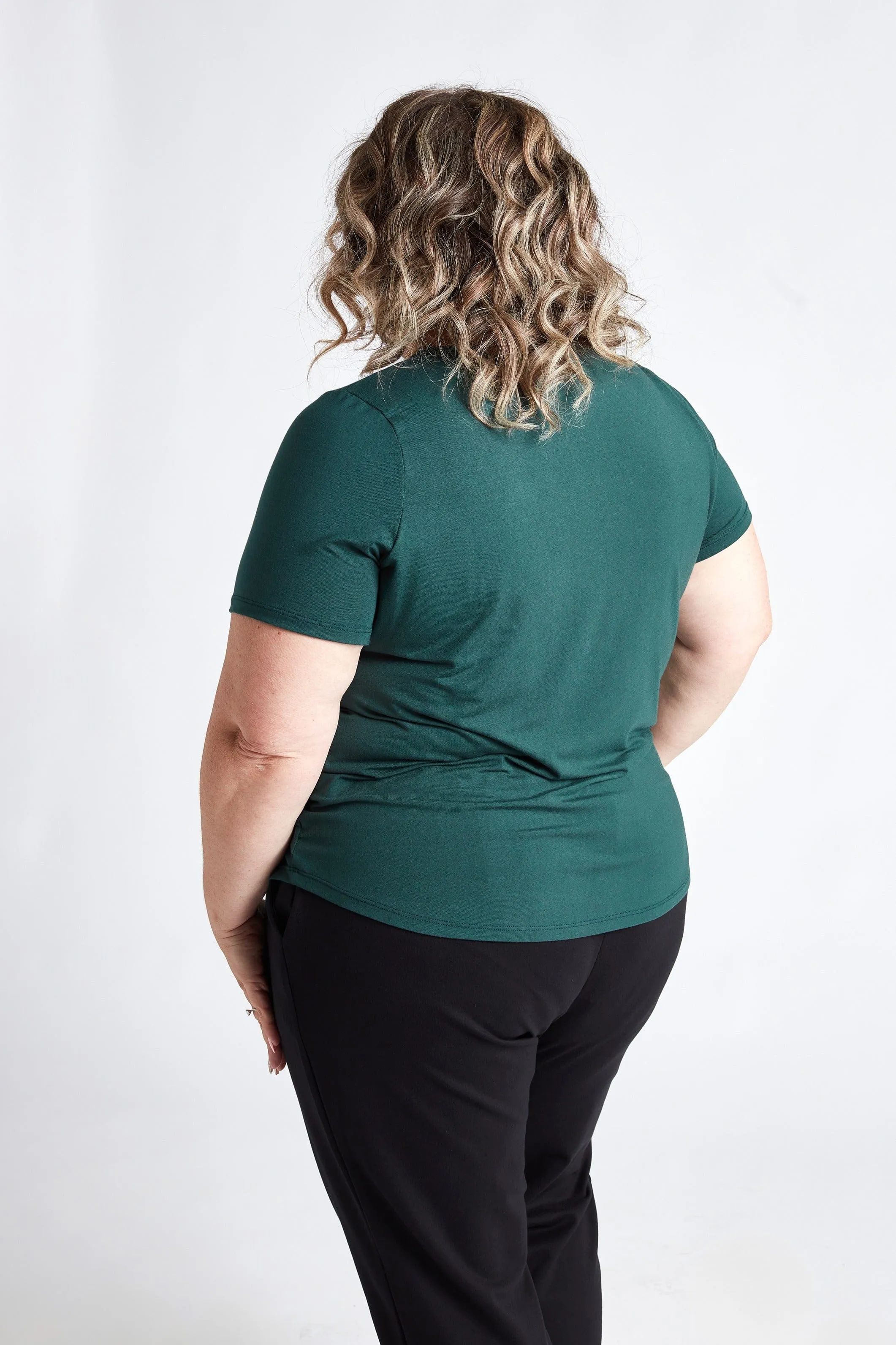 Essential Crew Tee in Fern - XS ONLY