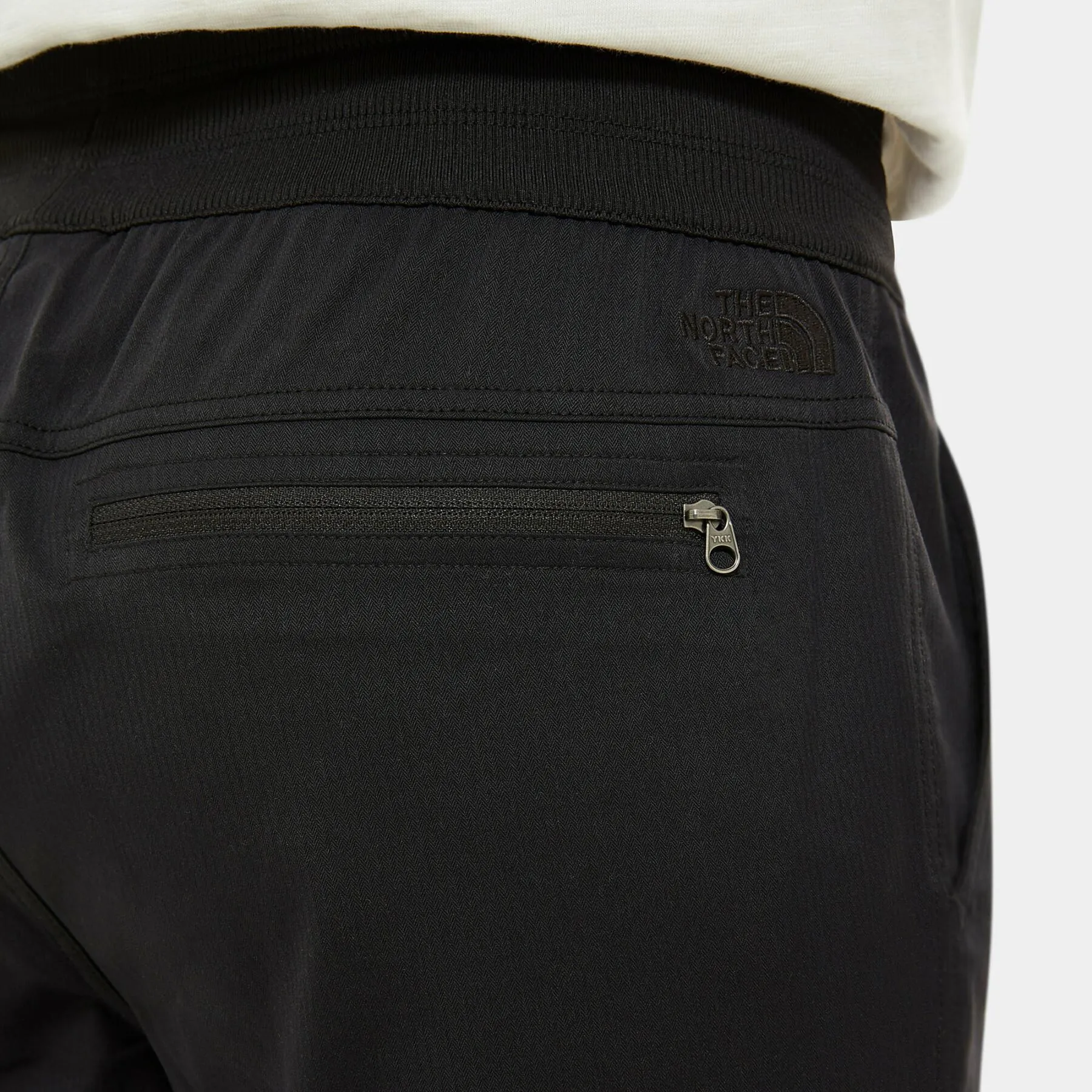 The North Face Women’s Aphrodite Motion Pants w/ Back Pocket-TNF Black