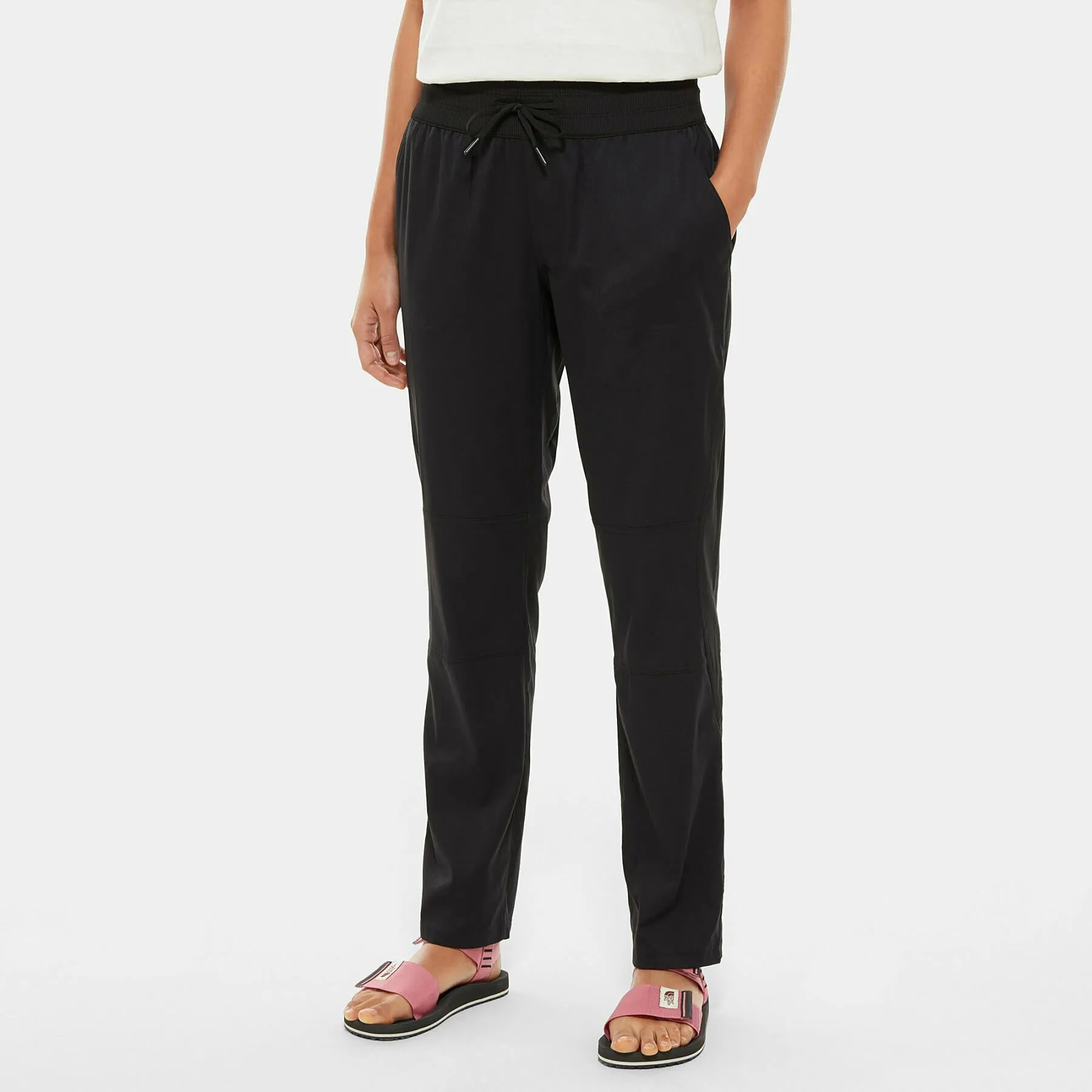 The North Face Women’s Aphrodite Motion Pants w/ Back Pocket-TNF Black