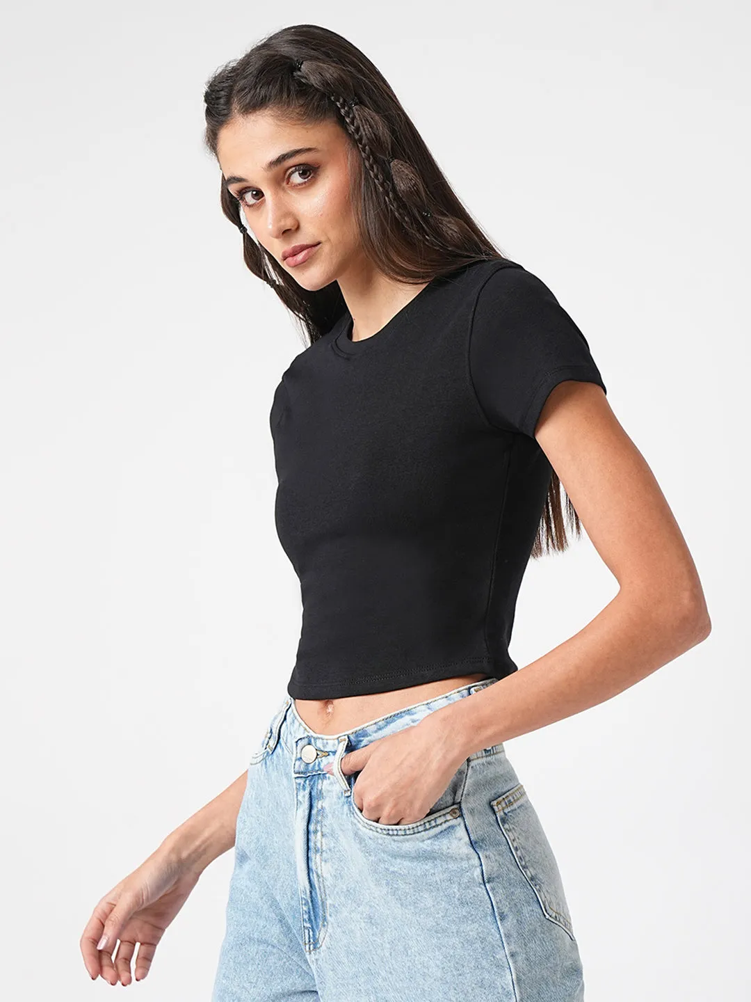 Women Solid Slim Fit Genz Crop T-Shirt